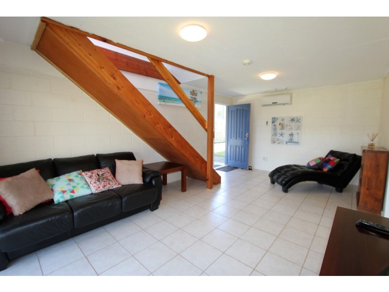 19 Golden Court, Sunset Strip VIC 3922