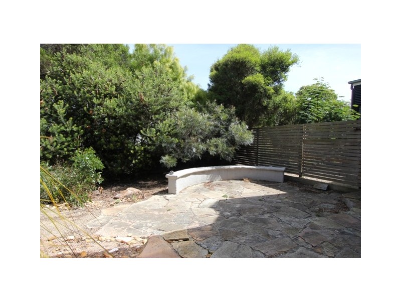 1 Sun Court, Sunset Strip VIC 3922