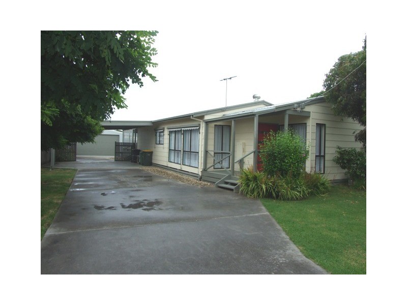 36 Cleeland St, Newhaven VIC 3925