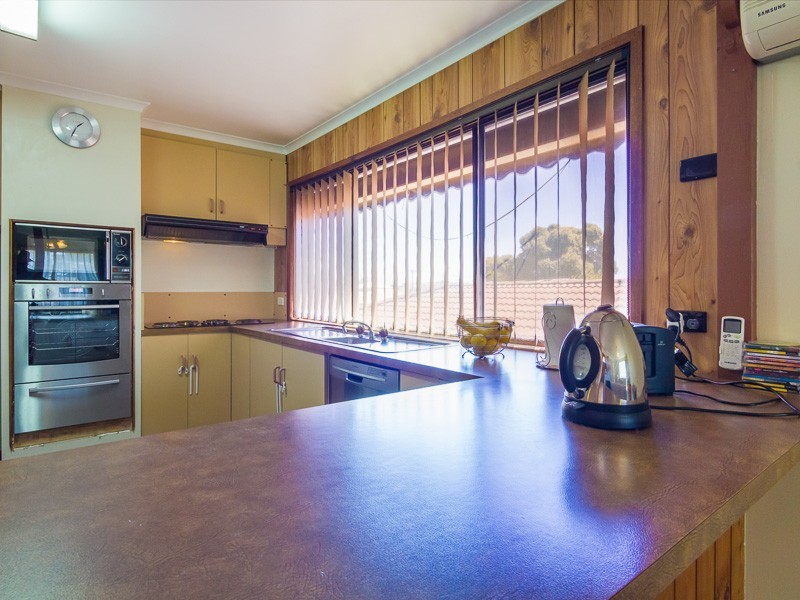 21 St Georges Road, Cowes VIC 3922