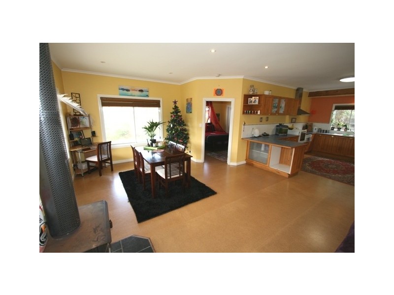 16 Sinclair Avenue, Surf Beach VIC 3922