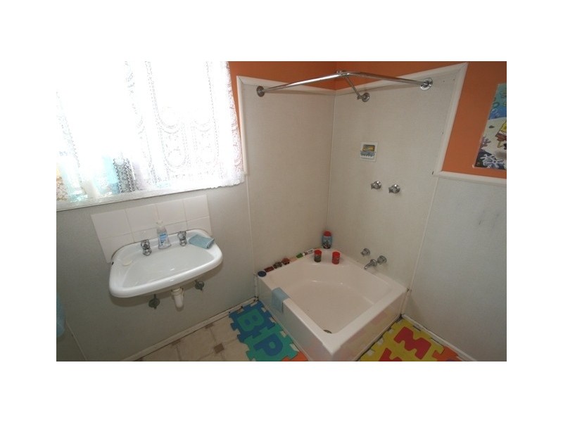 16 Sinclair Avenue, Surf Beach VIC 3922