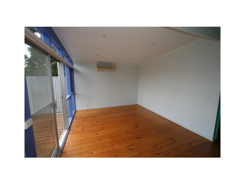 30 Plover St, Cowes VIC 3922