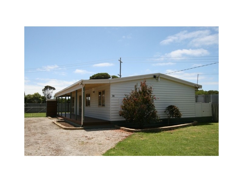 38 Elwood Avenue, Surf Beach VIC 3922