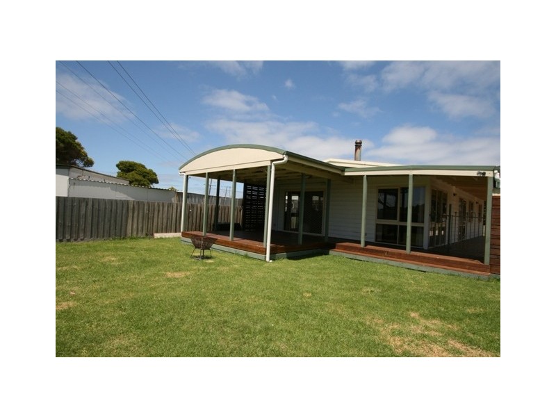 38 Elwood Avenue, Surf Beach VIC 3922