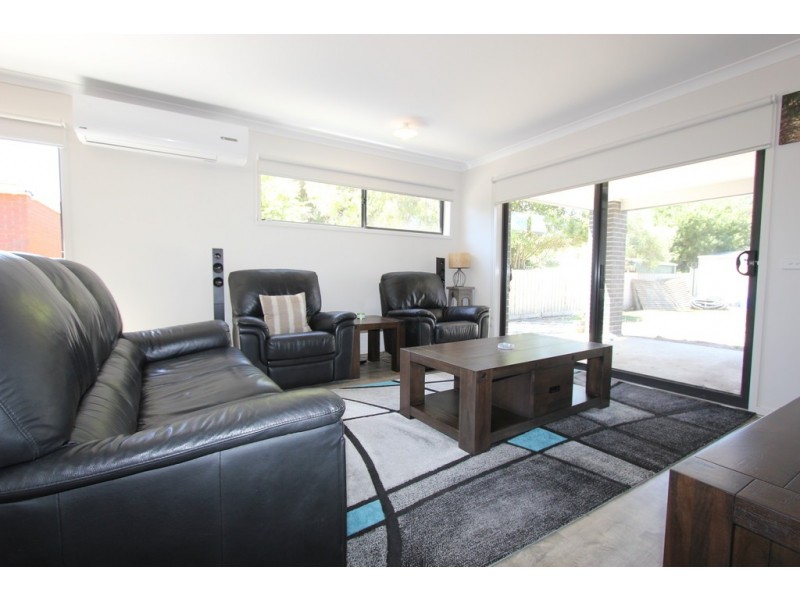 29 Albany Road, Cowes VIC 3922
