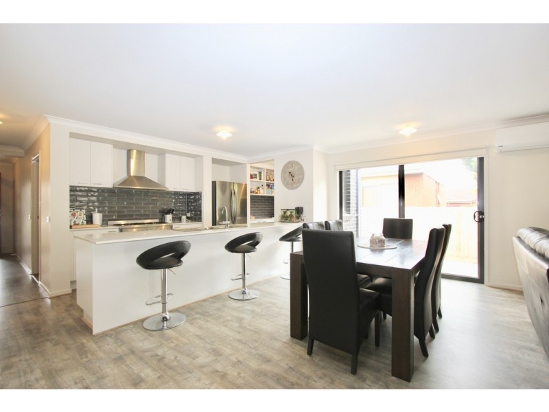 29 Albany Road, Cowes VIC 3922