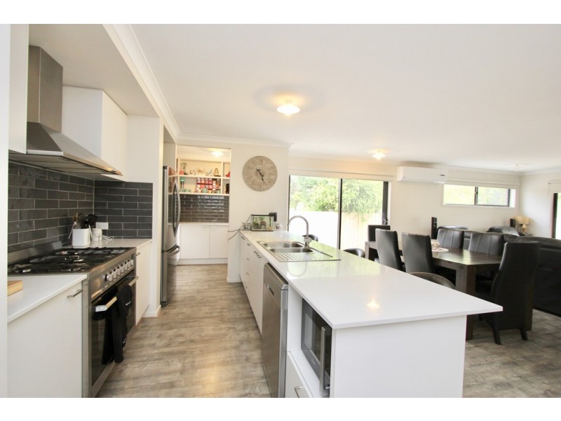 29 Albany Road, Cowes VIC 3922