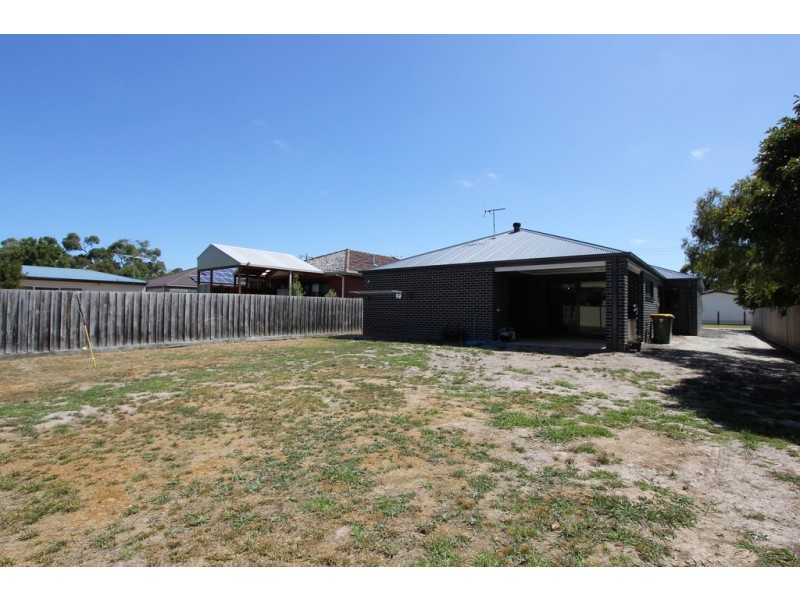 29 Albany Road, Cowes VIC 3922