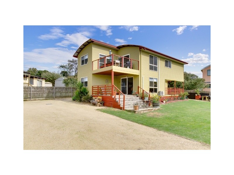 2/2 Stradbroke Crescent, Surf Beach VIC 3922