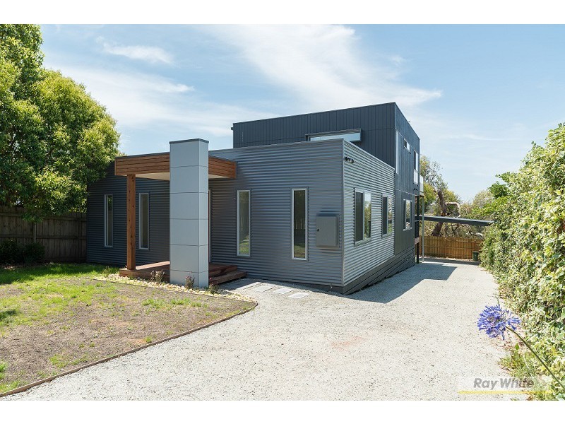 5 Hollywood Crescent, Smiths Beach VIC 3922