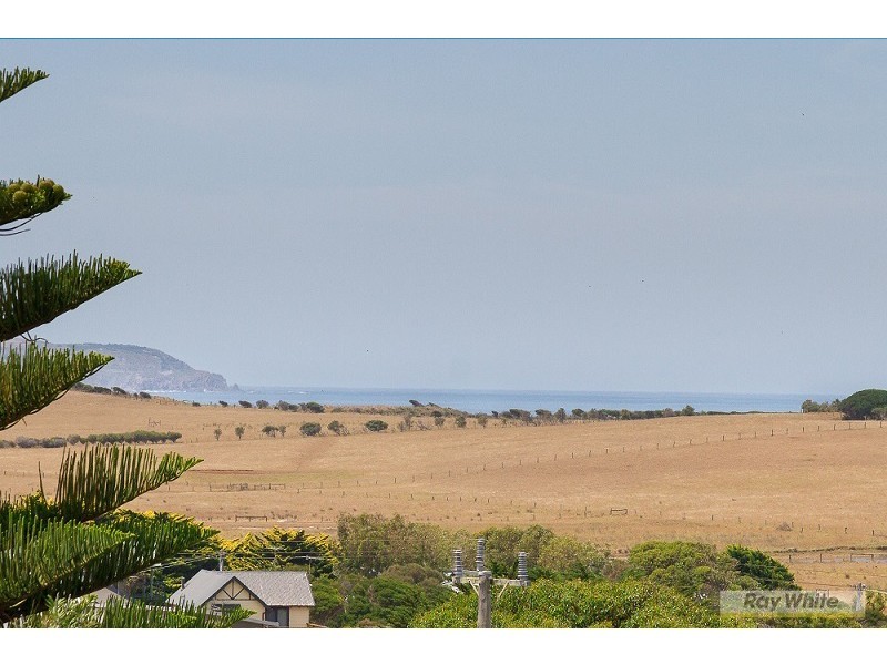 5 Hollywood Crescent, Smiths Beach VIC 3922