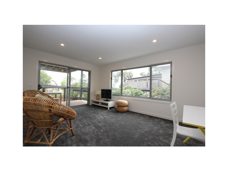 5 Hollywood Crescent, Smiths Beach VIC 3922