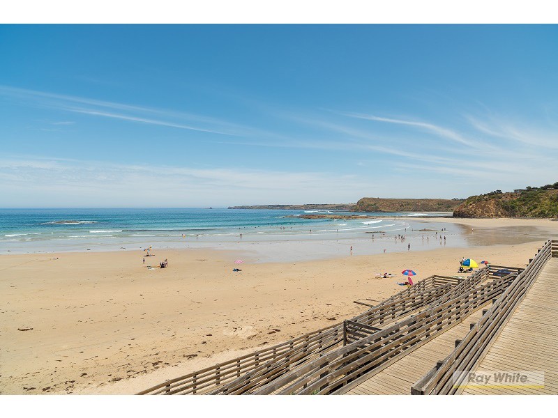 5 Hollywood Crescent, Smiths Beach VIC 3922