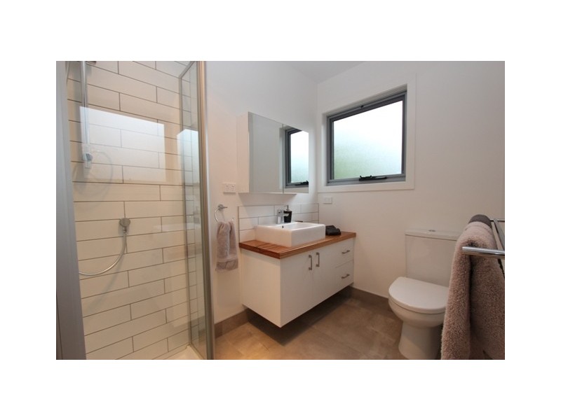 5 Hollywood Crescent, Smiths Beach VIC 3922