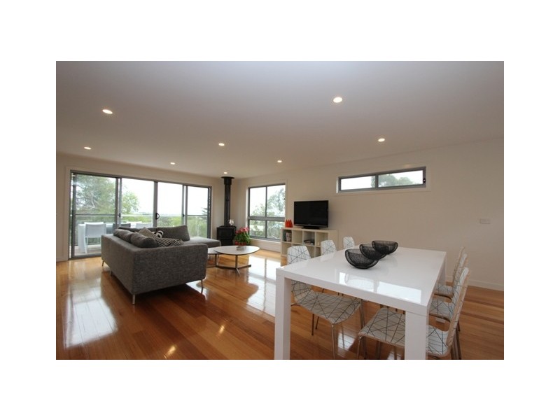 5 Hollywood Crescent, Smiths Beach VIC 3922