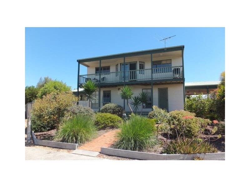 9 Genista Street, San Remo VIC 3925