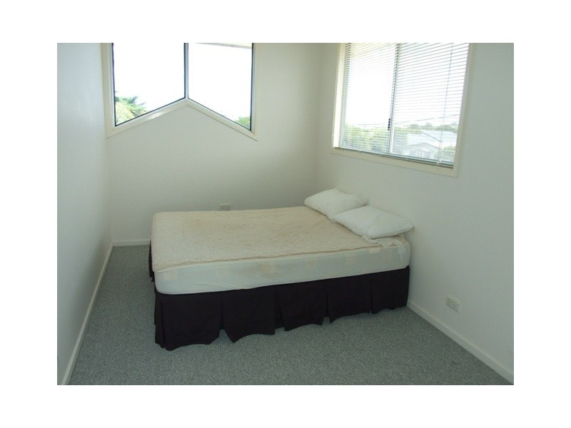 1 Dover Street, Sunderland Bay VIC 3922