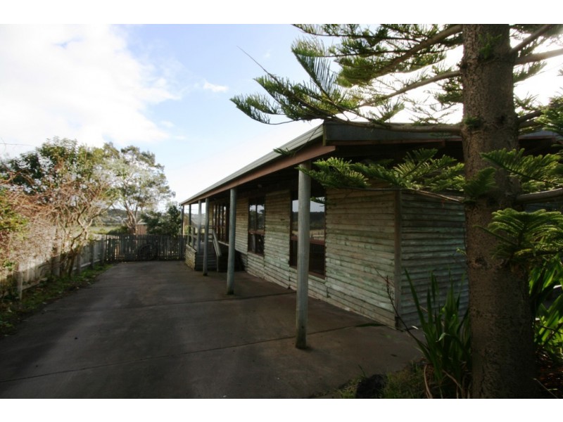 86 Red Rocks Road, Cowes VIC 3922