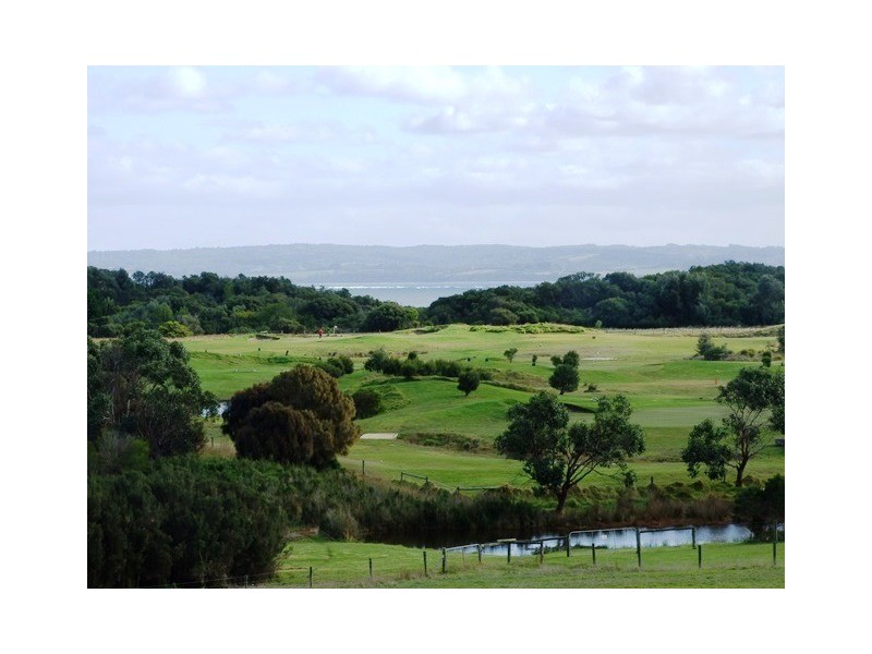 86 Red Rocks Road, Cowes VIC 3922
