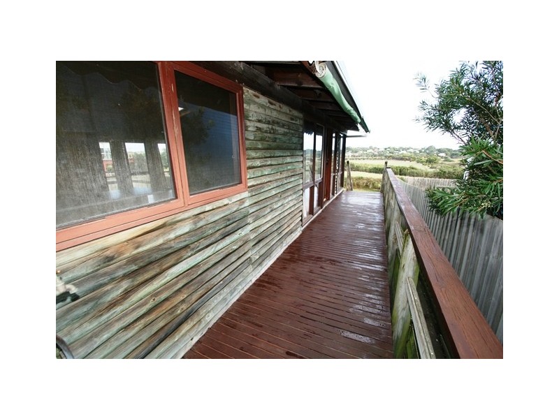 86 Red Rocks Road, Cowes VIC 3922