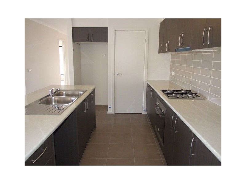 3 Meldrum Crt, Cowes VIC 3922