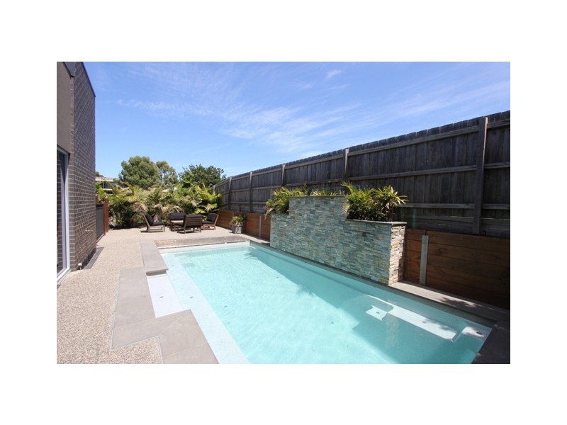 3 Anthony Court, Cowes VIC 3922