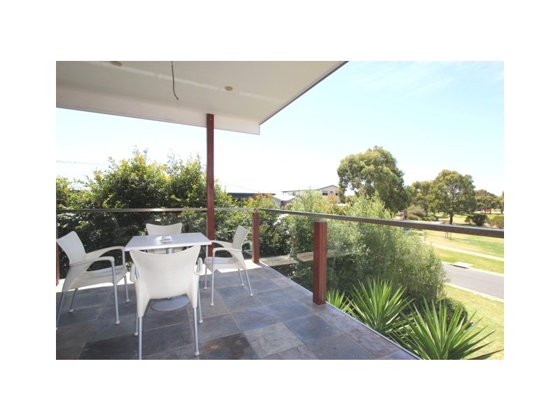3 Anthony Court, Cowes VIC 3922