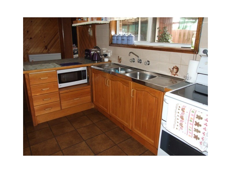 1 Hazelwood Rd, San Remo VIC 3925