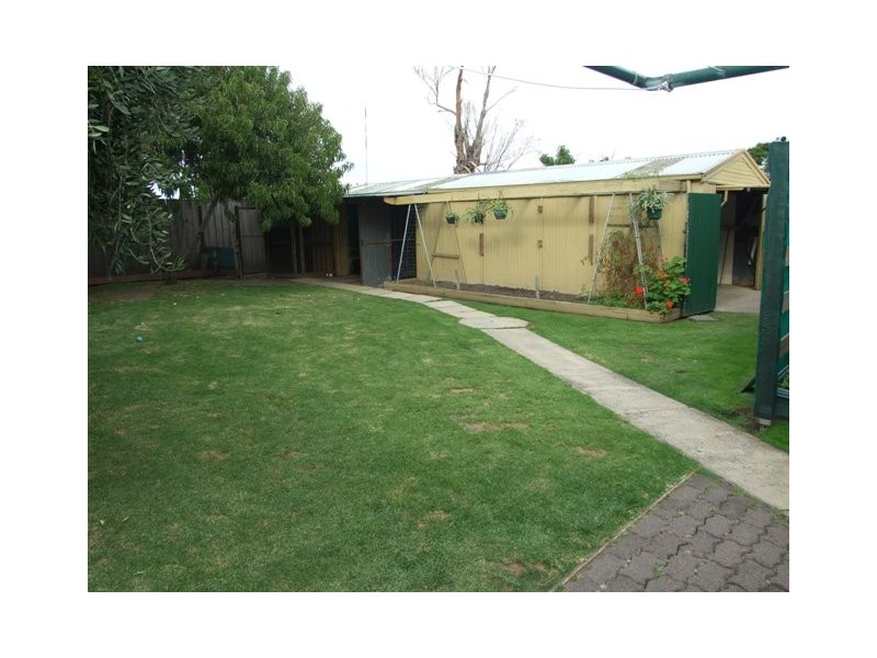 1 Hazelwood Rd, San Remo VIC 3925
