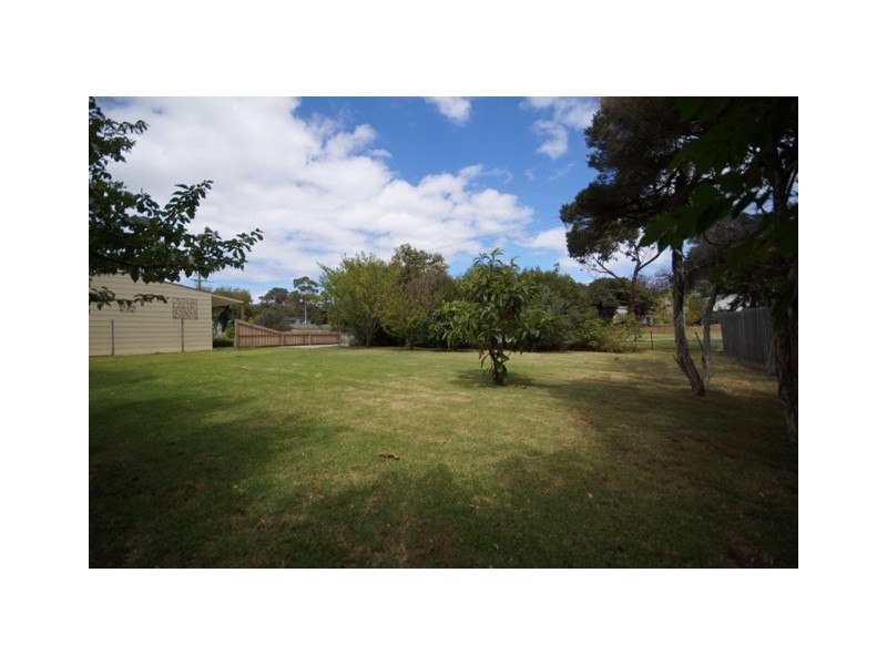 2 Vaughan Street, Cowes VIC 3922