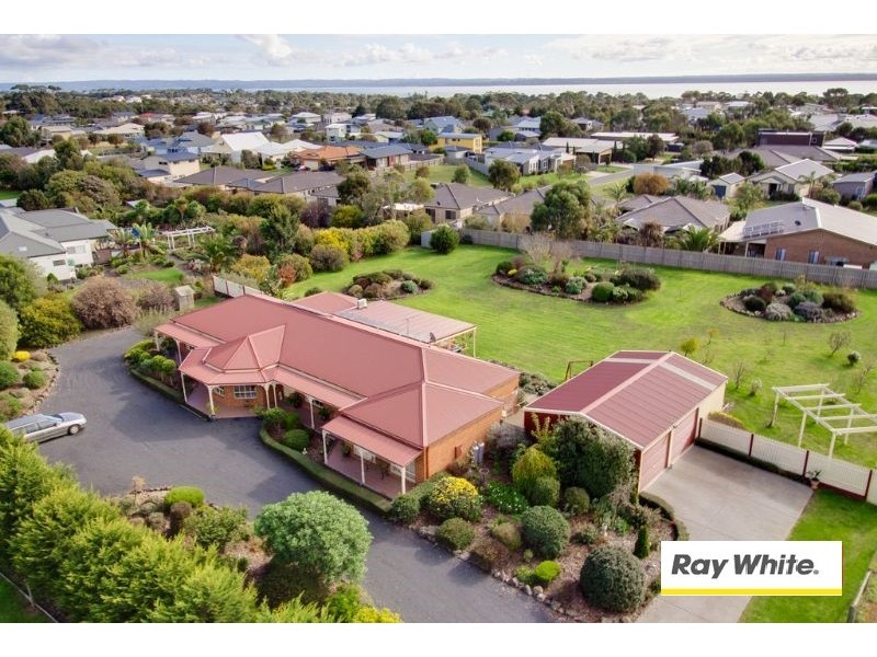 27 Ventnor Road, Cowes VIC 3922