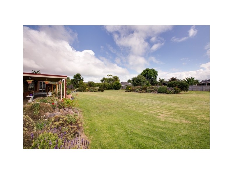 27 Ventnor Road, Cowes VIC 3922