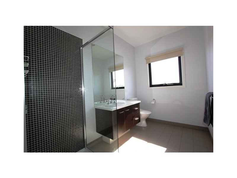 22 Vaughan Street, Cowes VIC 3922