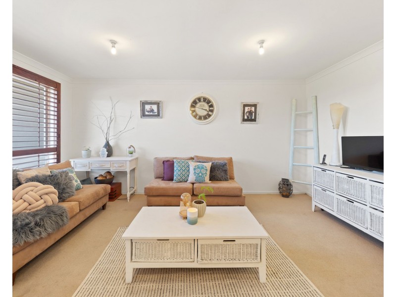 24 Sanctuary Drive, Cowes VIC 3922