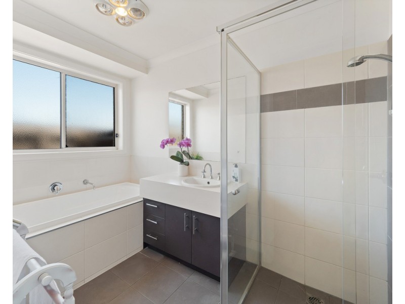 24 Sanctuary Drive, Cowes VIC 3922