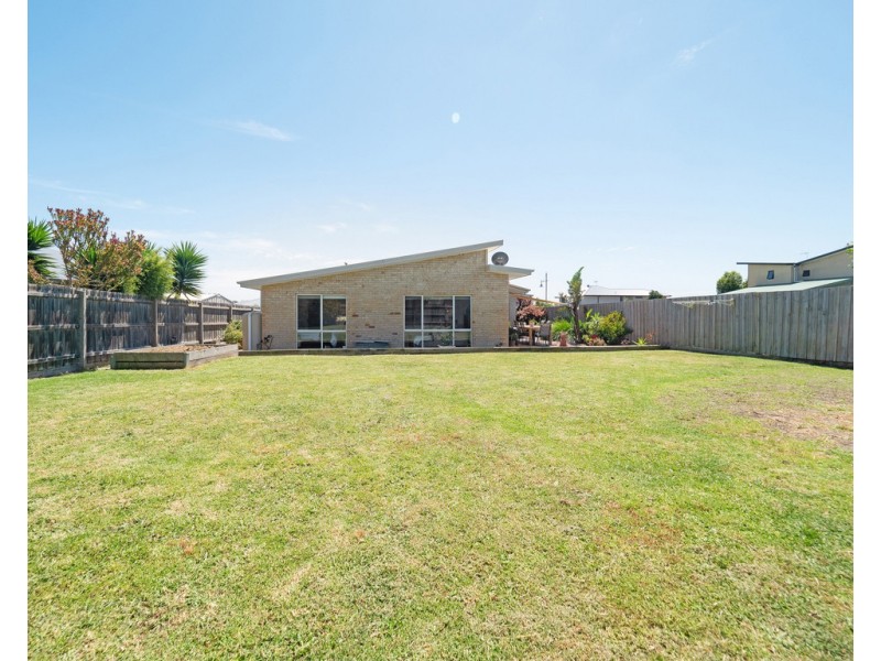 24 Sanctuary Drive, Cowes VIC 3922