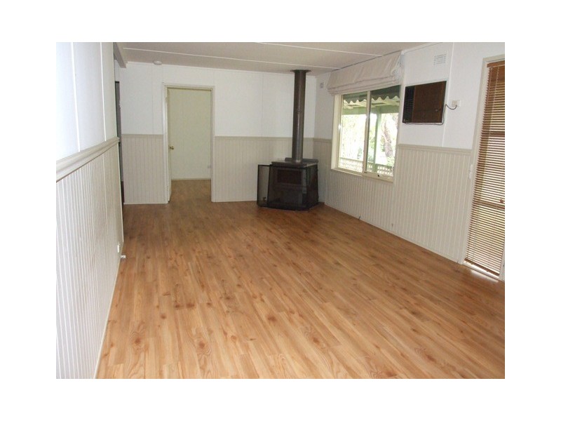 24 Grandview Grove, Cowes VIC 3922