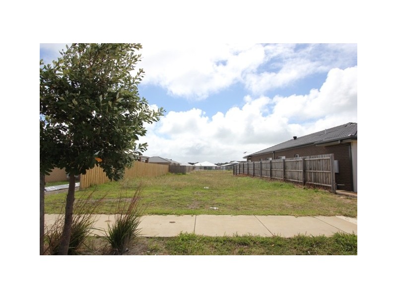 73 Everton Circuit, Cowes VIC 3922