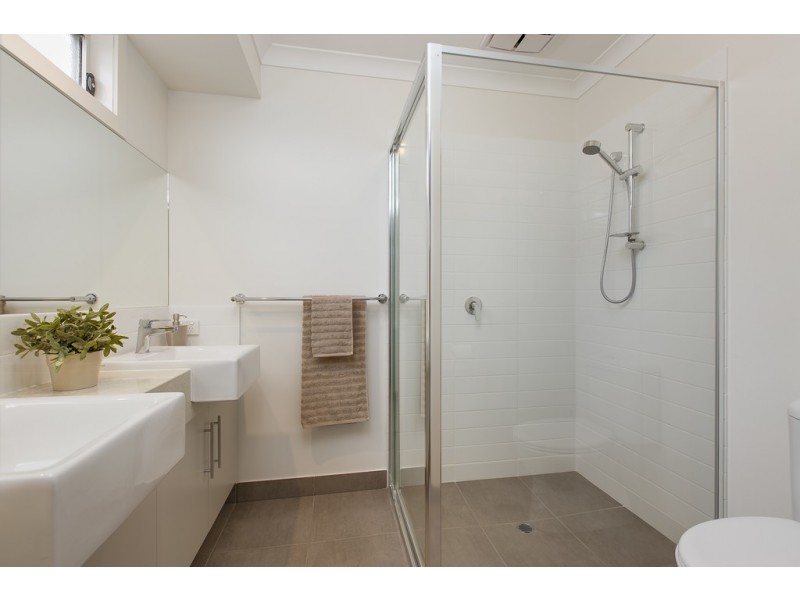 21 Boardwalk Boulevard, Cowes VIC 3922