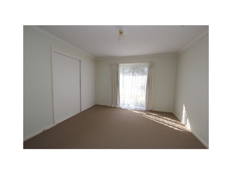 2/2 Highland Avenue, Cowes VIC 3922