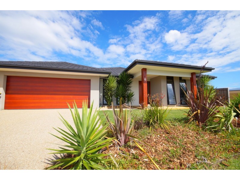 6 Dunes Road, Cowes VIC 3922