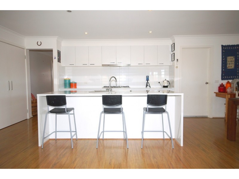 6 Dunes Road, Cowes VIC 3922