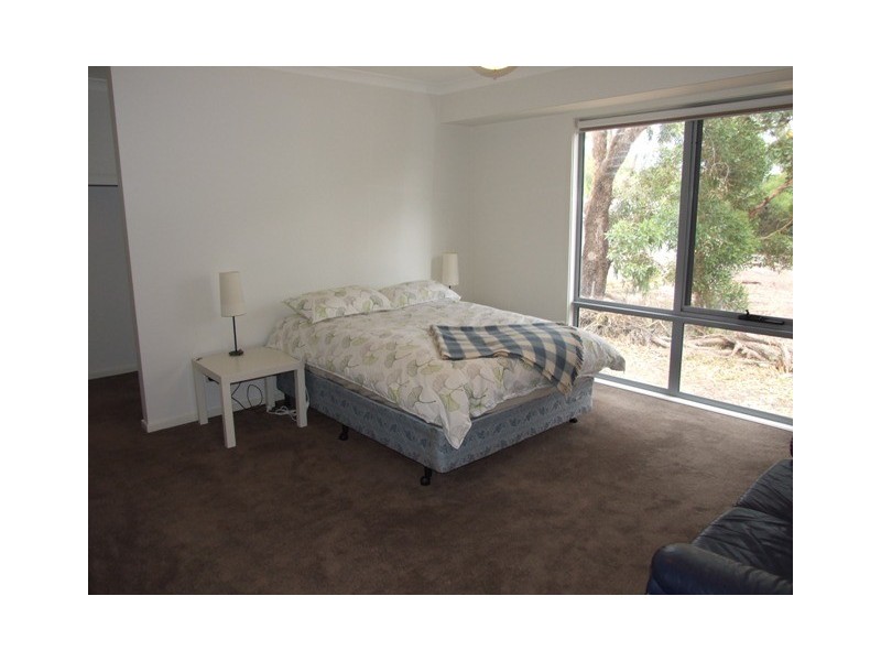 8 Aloha Drive, Ventnor VIC 3922