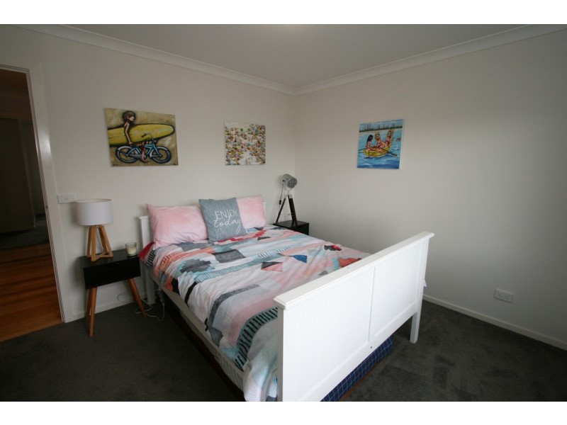 21 Boardwalk Blvd, Cowes VIC 3922