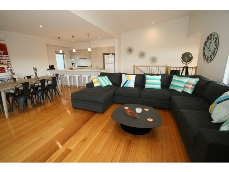 21 Boardwalk Blvd, Cowes VIC 3922