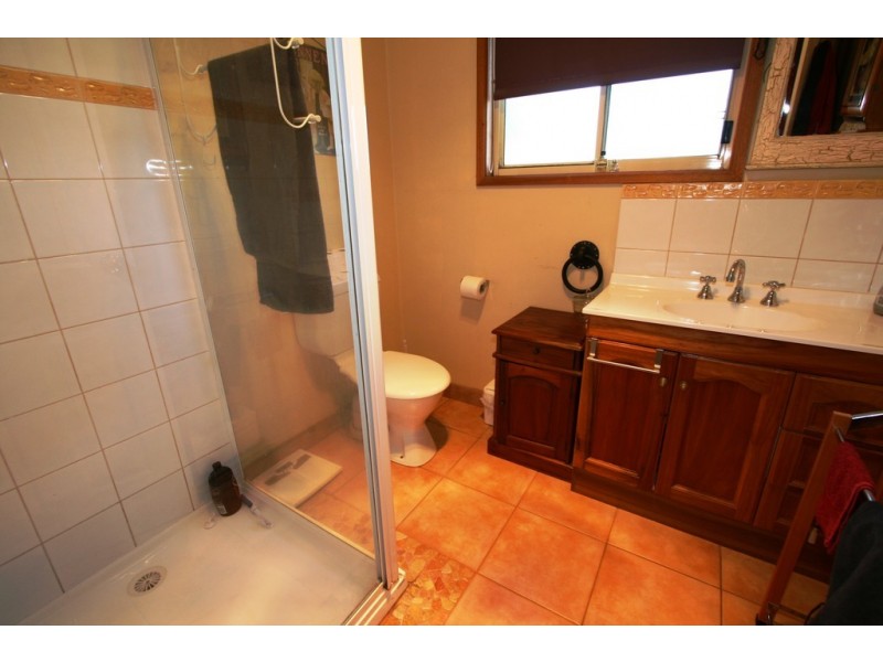 24 Lansell Road, Cowes VIC 3922