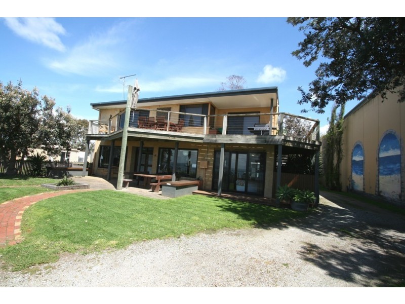 10 Beach Road, Rhyll VIC 3923