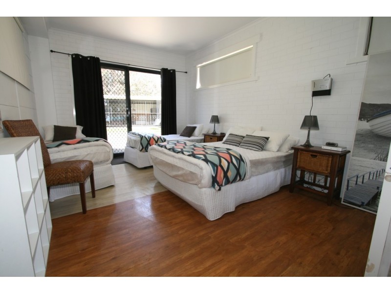10 Beach Road, Rhyll VIC 3923