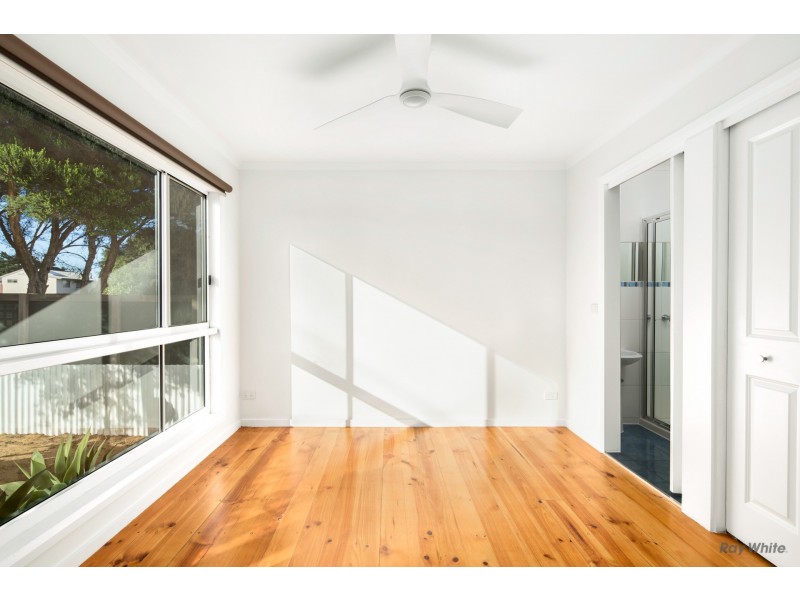 36 Sunderland Bay Road, Sunderland Bay VIC 3922